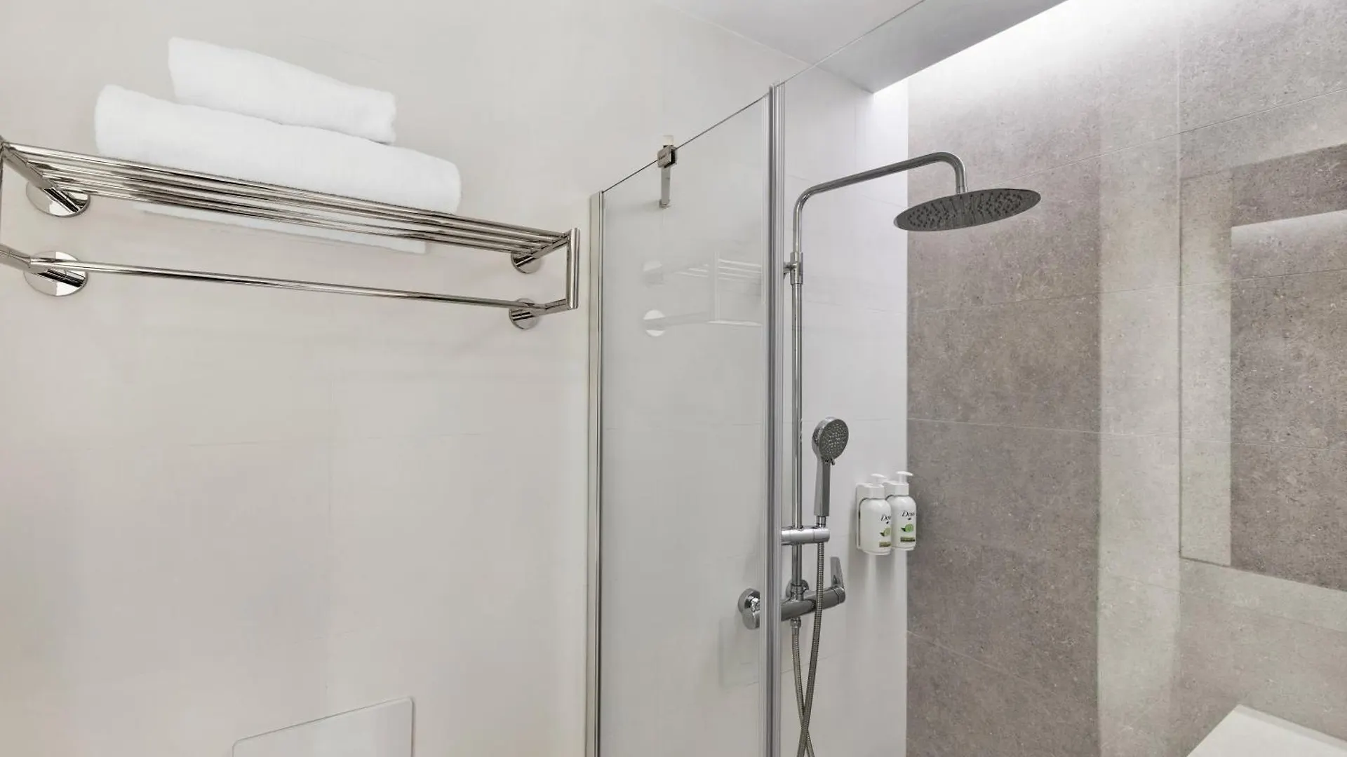 B&B Hotel Sevilla Bormujos 2*,